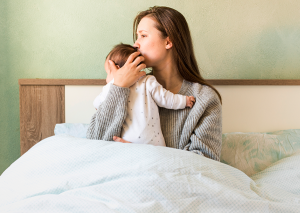 bebeklerde mide üşütmesi belirtileri