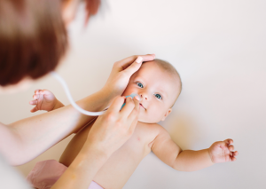 bebekte geniz akıntısı